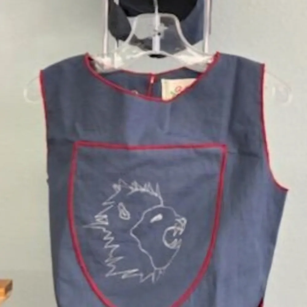 Wovenplay Knight Costume in Black, Lion Crest